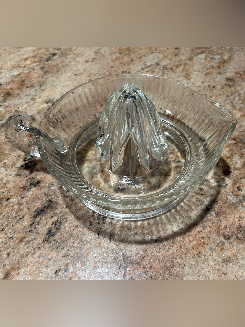 Pressed Glass 6” Manual Citrus Juicer Reamer Molded Center Cone 1930-1950’s